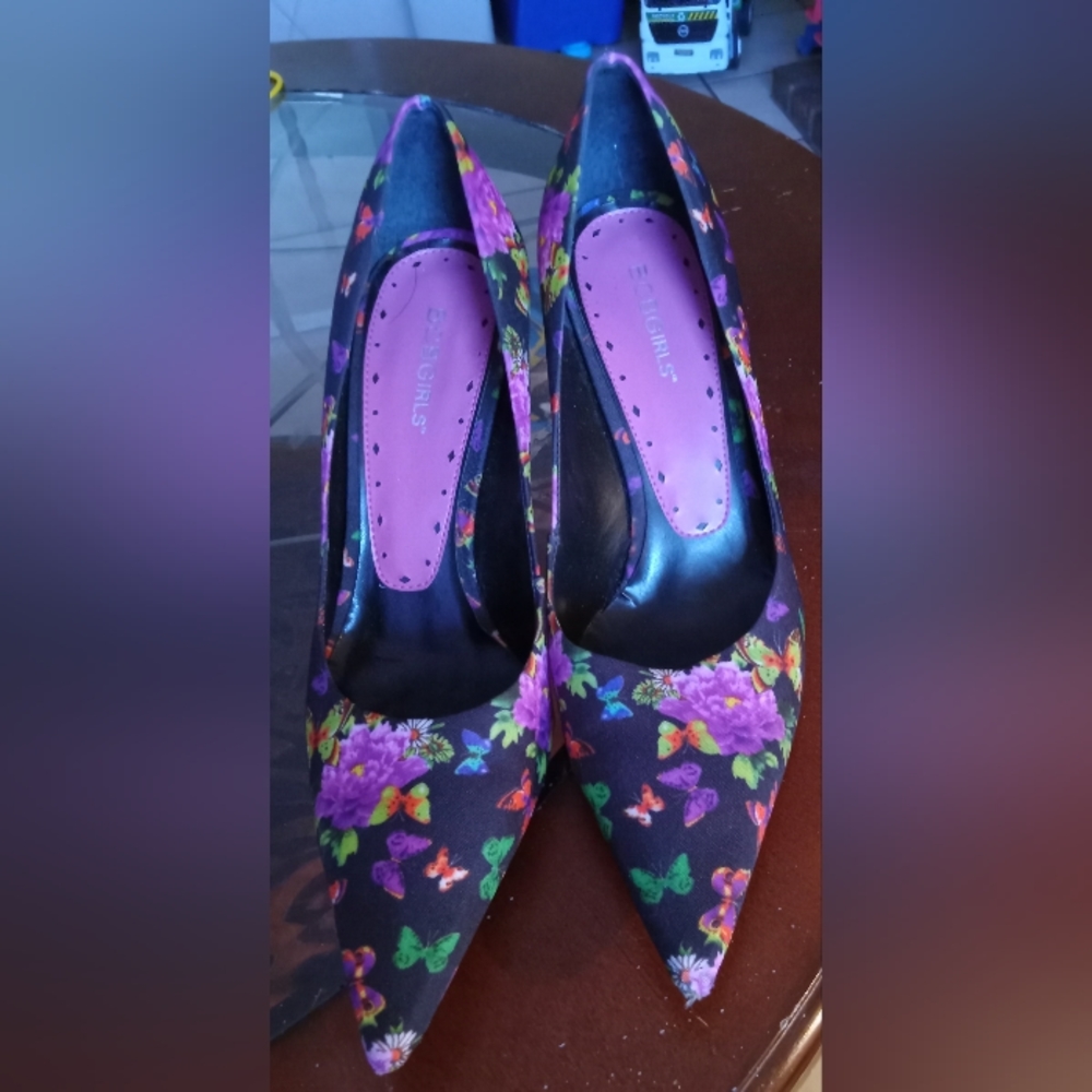 Very nice condition 8.5
